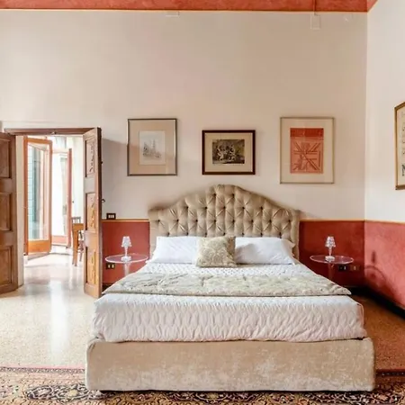 Apartment La Fenice Venedig