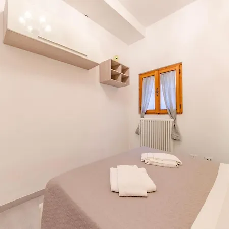 Andrea Flat Mezzanine Floor * Venice