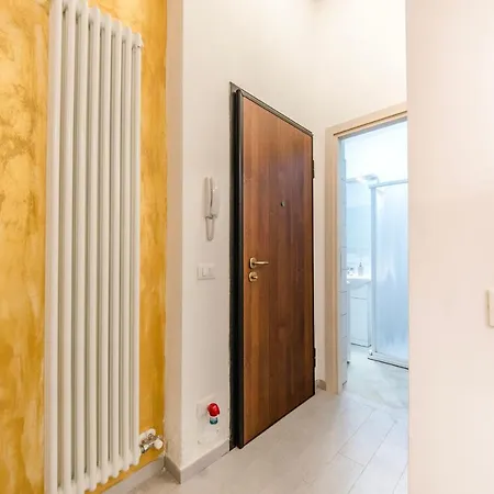 Andrea Flat Mezzanine Floor Apartment *