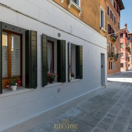 Redentore 870 Venice