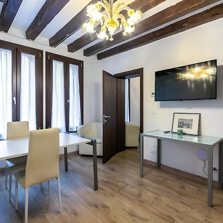 Bed & Breakfast Rialto 707 2*