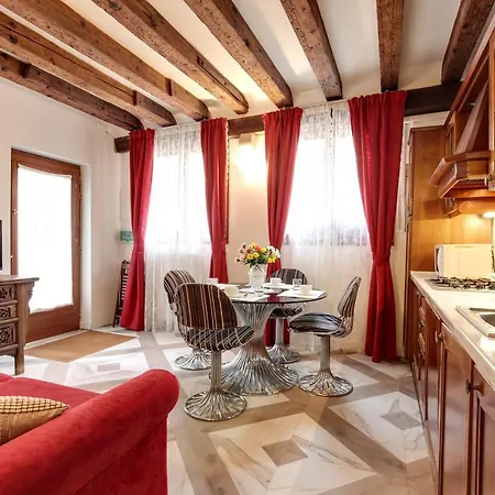 Angels House * Venice