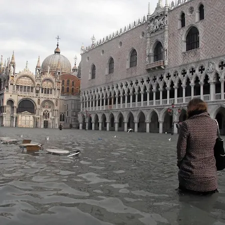 Holiday home A Casa Tua Dietro Piazza San Marco *