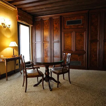 Residenza Grunwald Hotel Venecia