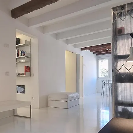Apartment White Frari Venice