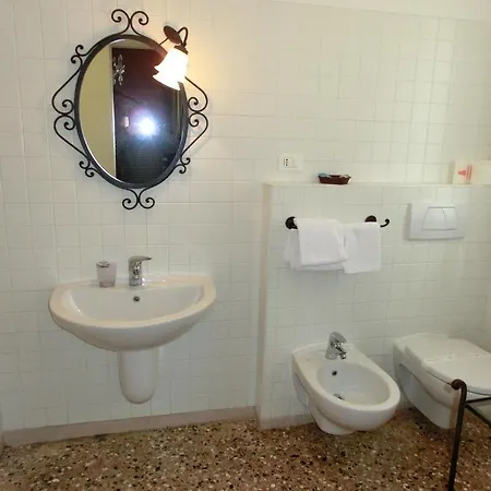 Al Palazzetto Venedig