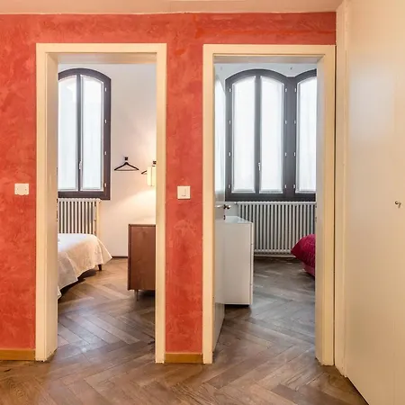 Red House Close To @accademia Bridge Apartamento