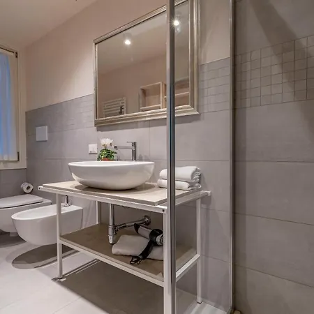 San Silvestro House Apartment *