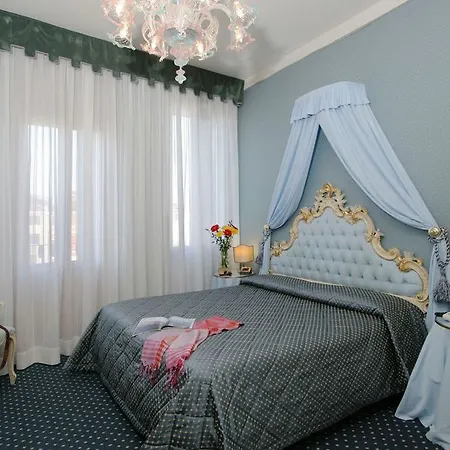 Hotel Rialto Venice