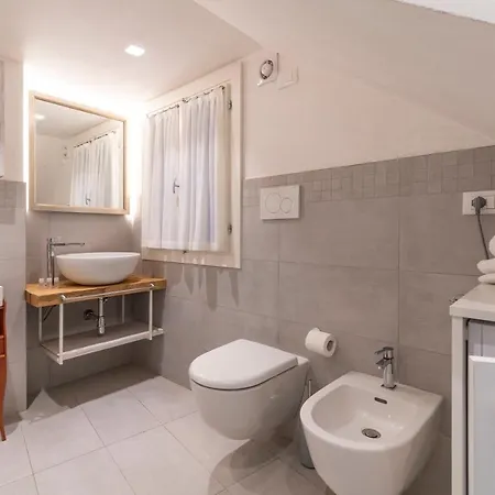 San Silvestro House Apartment *