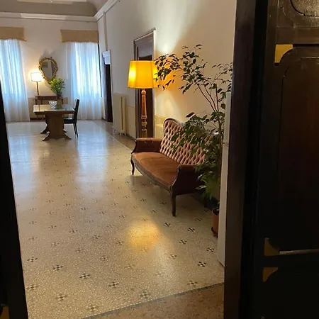 Palazzo Ducale 招待所 *