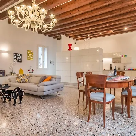 Gallery House Venice