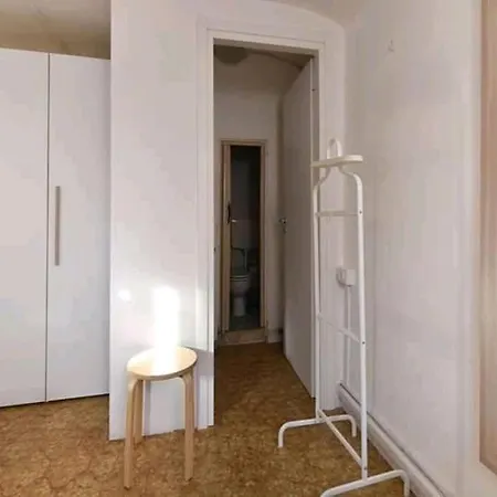 /room With Private Bathroom Veneza