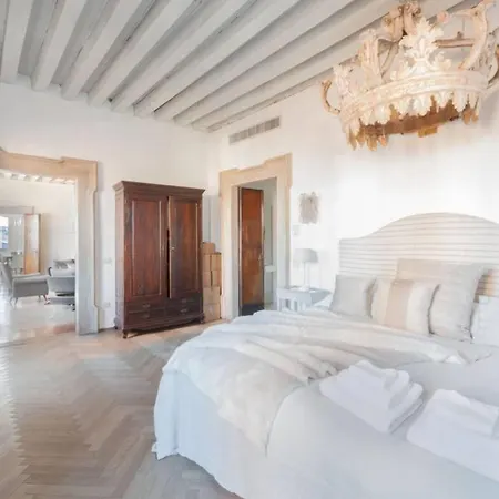 Ca' Erizzo Dream Apartment, Spectacular Views From The Amazing Terrace! Venice