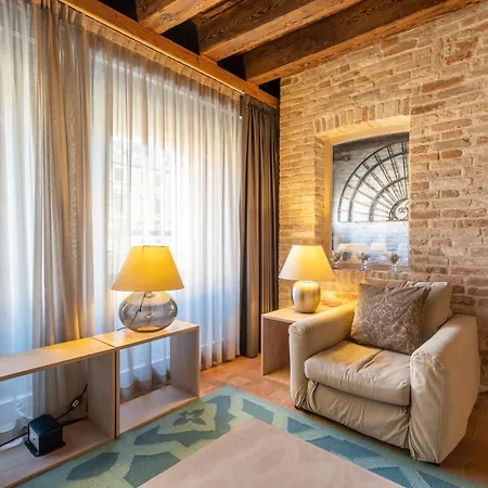 Ca' Del Fontego - Luxury Grand Canal Villa