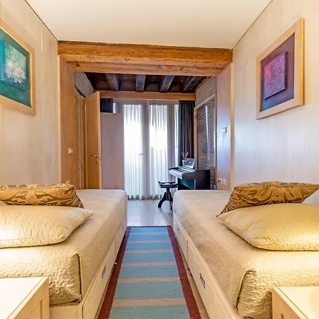 Ca' Del Fontego - Luxury Grand Canal Villa Venice