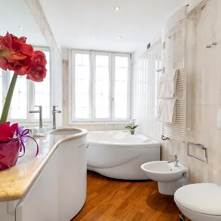 Apartment Tolentini Canal View & Terrace By Wonderful Italy Venedig