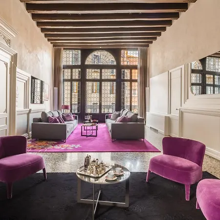 Palazzo Soranzo Noble Floor R&r Apartment