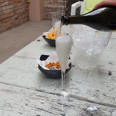 With Private Courtyard * Venice
