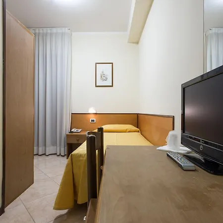 Otel Universo & Nord 3*