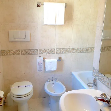 Serenissima Hotel 2*