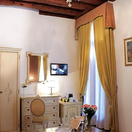 Bed & Breakfast Apostoli Palace 3*