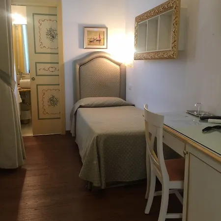 Ca' Dei Polo 3* Venice