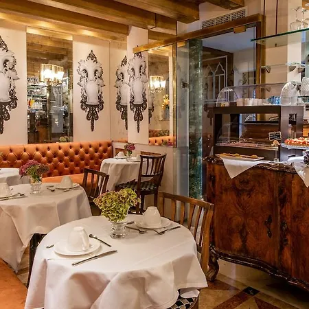 Santo Stefano Hotel