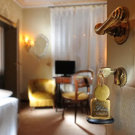 Hotel Flora 3*