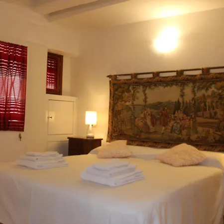 Chiara House Apartment *