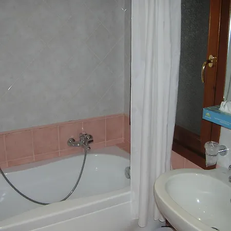 Orion Hotel 2*