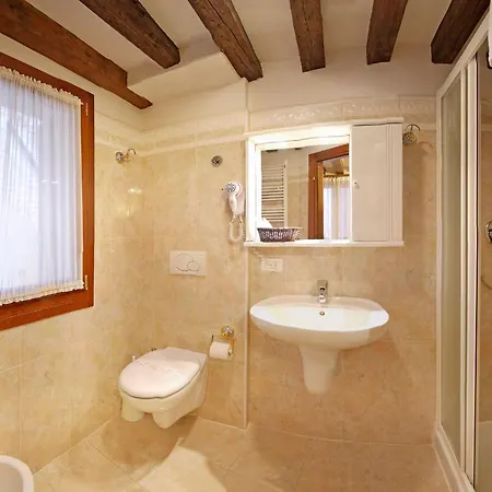 Hotel San Luca 3*
