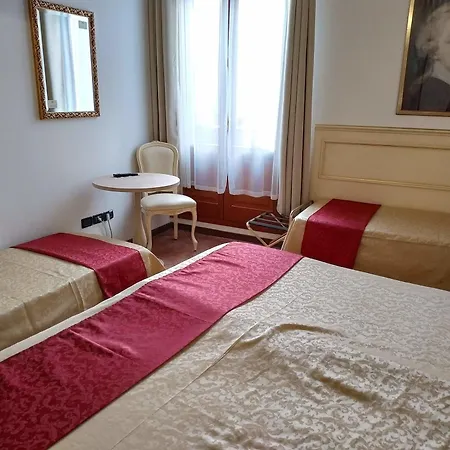 Alloggi Ss Giovanni E Paolo Guest house