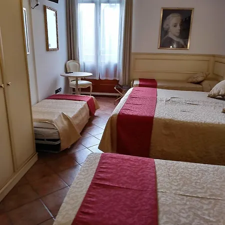 Guest house Alloggi Ss Giovanni E Paolo Venice