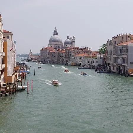 Ca'giustinian Apartment