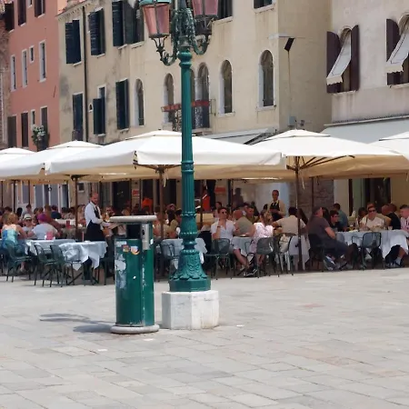 Ca'giustinian *