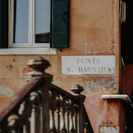 Palazzetto Barnaba בית הארחה *
