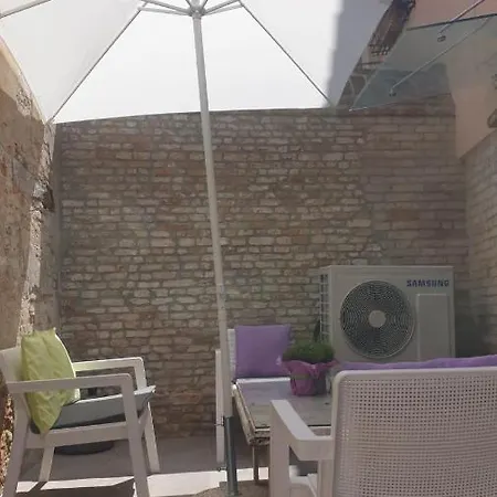 Apartment With Private Courtyard