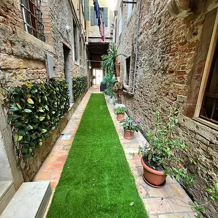 Rio Tera Cannaregio 4723 * ヴェネツィア