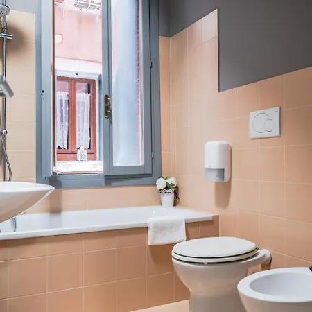 Ai Greci Residenza Quaggio Apartment