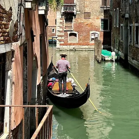 Ca Dell'arte Palace Bed & Breakfast