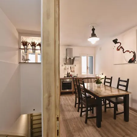 Al Piano - Away From Appartement *