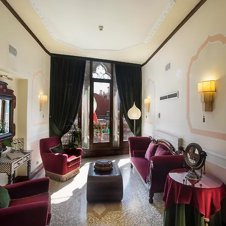Ai Mori D'oriente Hotel Venedig