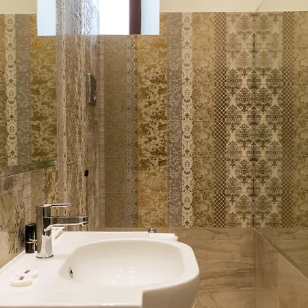 Guest house Locanda Leon Bianco On The Grand Canal Venice
