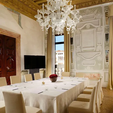 Palazzo Giovanelli E Gran Canal