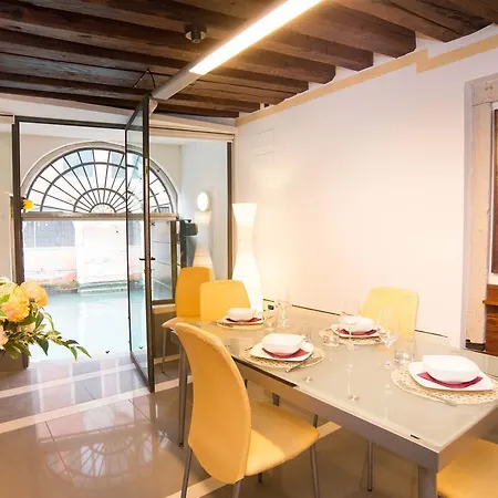 La Corte 3* Venedig
