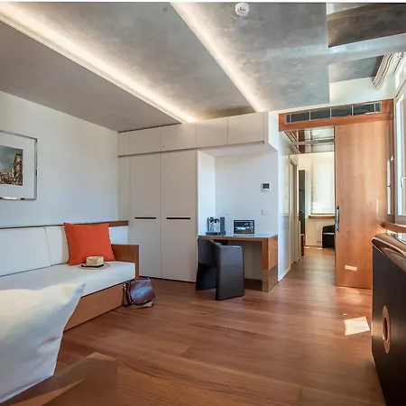 Rialto Hotel 4*