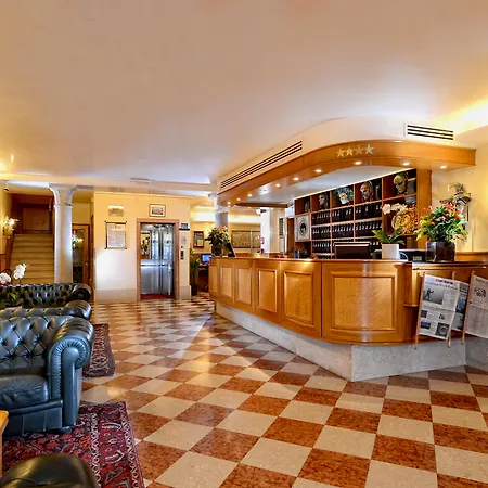 Rialto Hotel 4*
