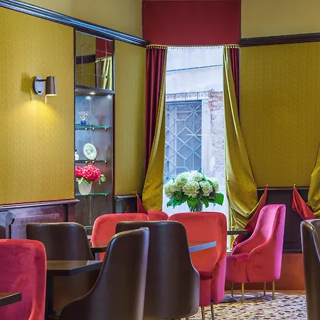 Hotell Campiello 3*