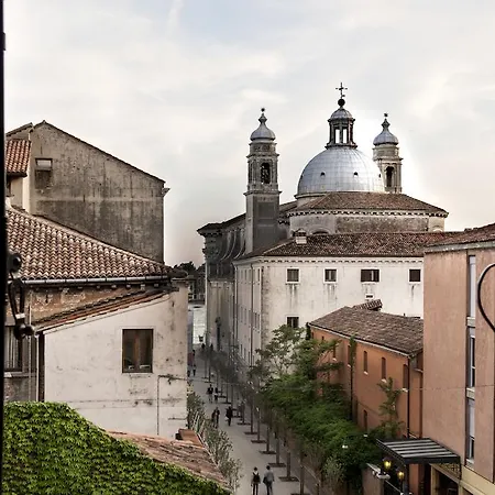 Hotel Agli Alboretti 3*